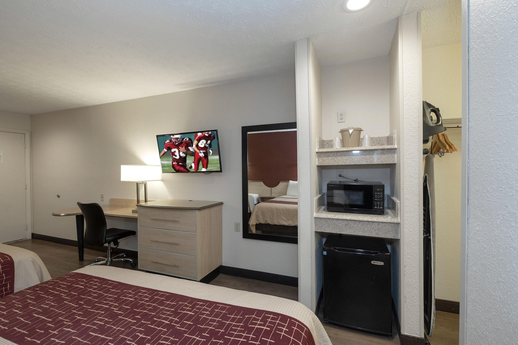 Red Roof Indianapolis - Motel 2*